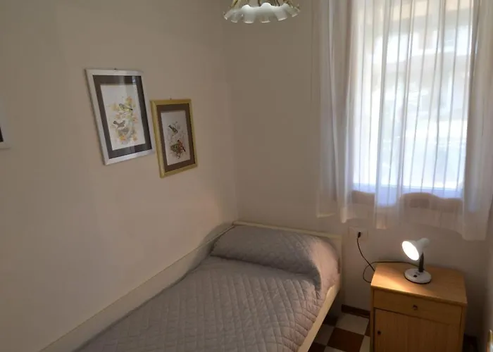 Retreat With Shared Pool Appartamento Bibione